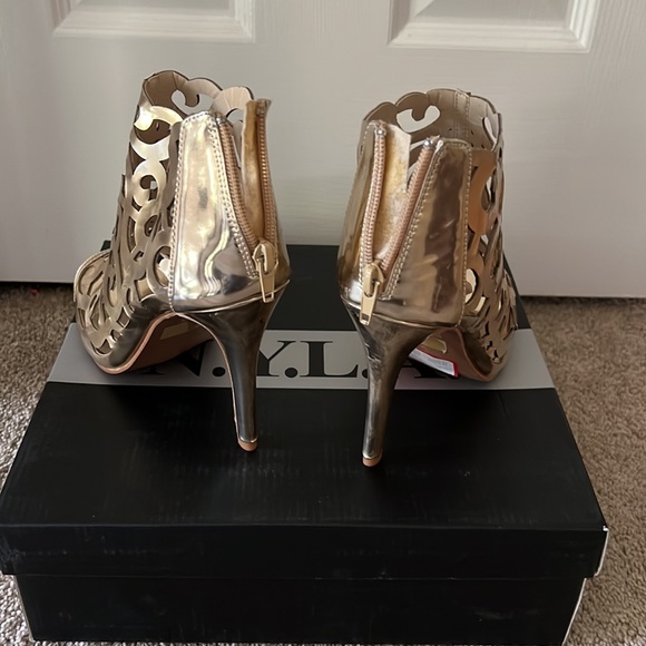 N.Y.L.A Gold Peep Toe Heel Bootie - Picture 2 of 2